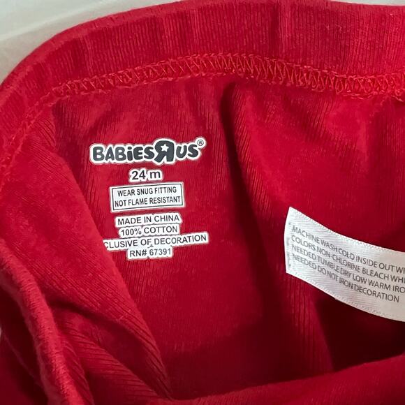 Babies R US Santa Elf Red & Black Girls Boys Christmas Pajamas Size 24 months - Picture 5 of 7